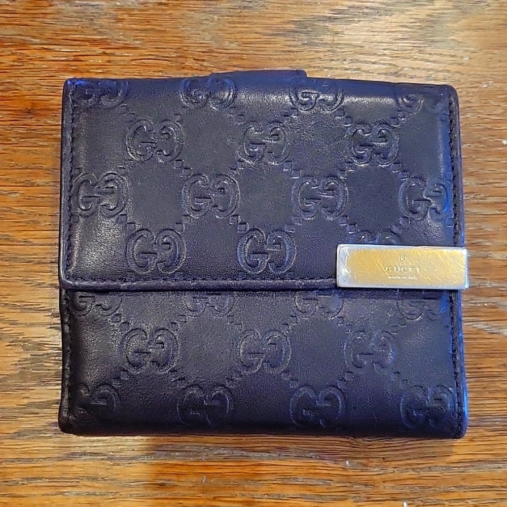 Authentic Gucci GG Wallet